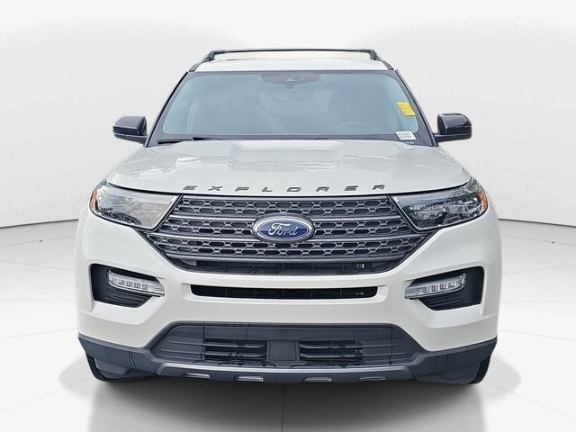 Certified 2023 Ford Explorer XLT w/ Equipment Group 202A AWD/4WD image 10