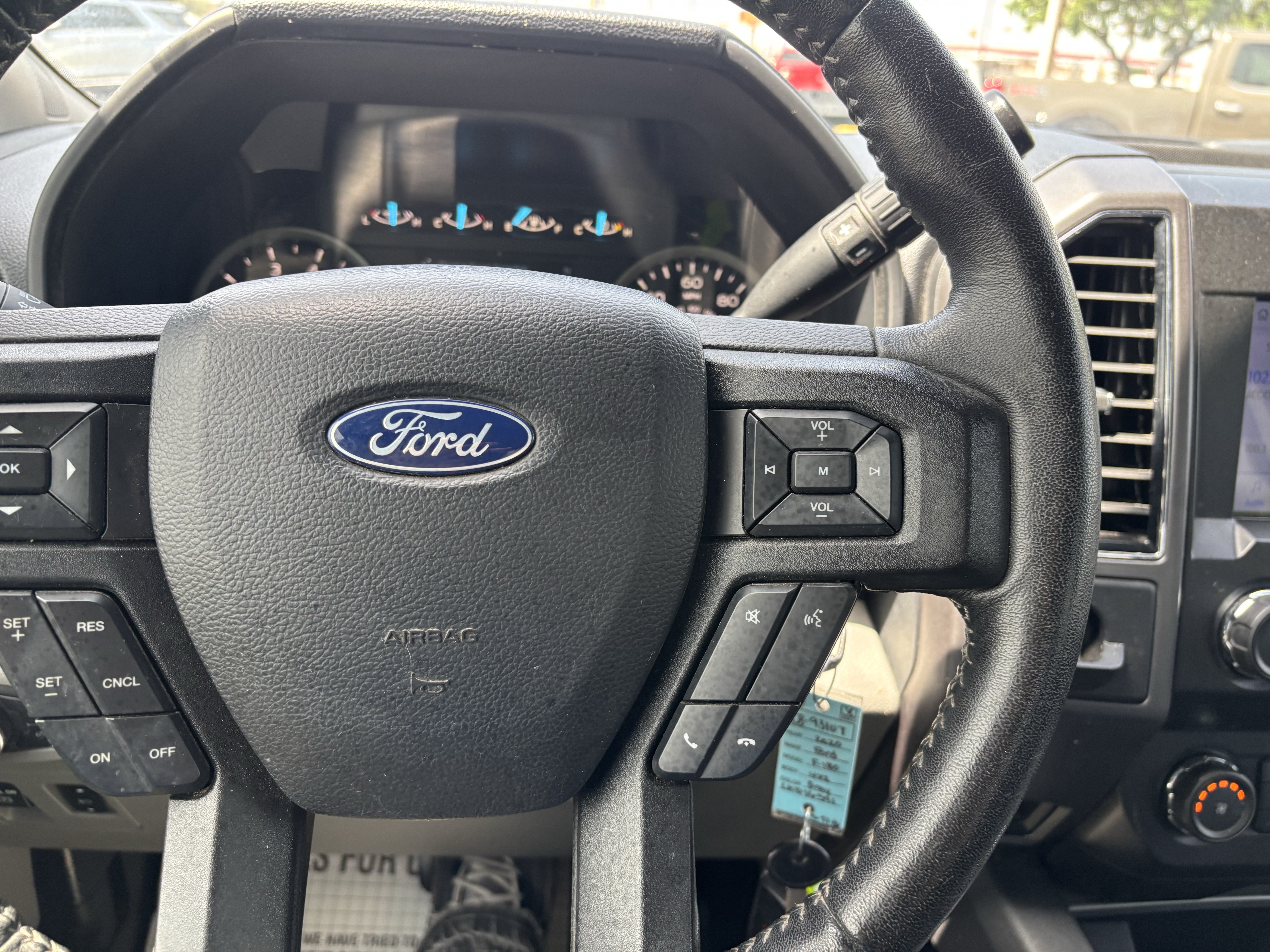 Certified 2020 Ford F150 XLT w/ Equipment Group 302A Luxury RWD image 27