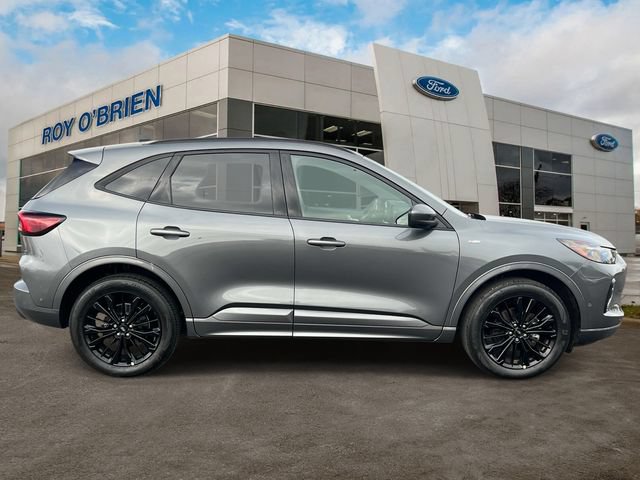 Certified 2023 Ford Escape ST-Line Elite w/ Premium Technology Package AWD/4WD image 5