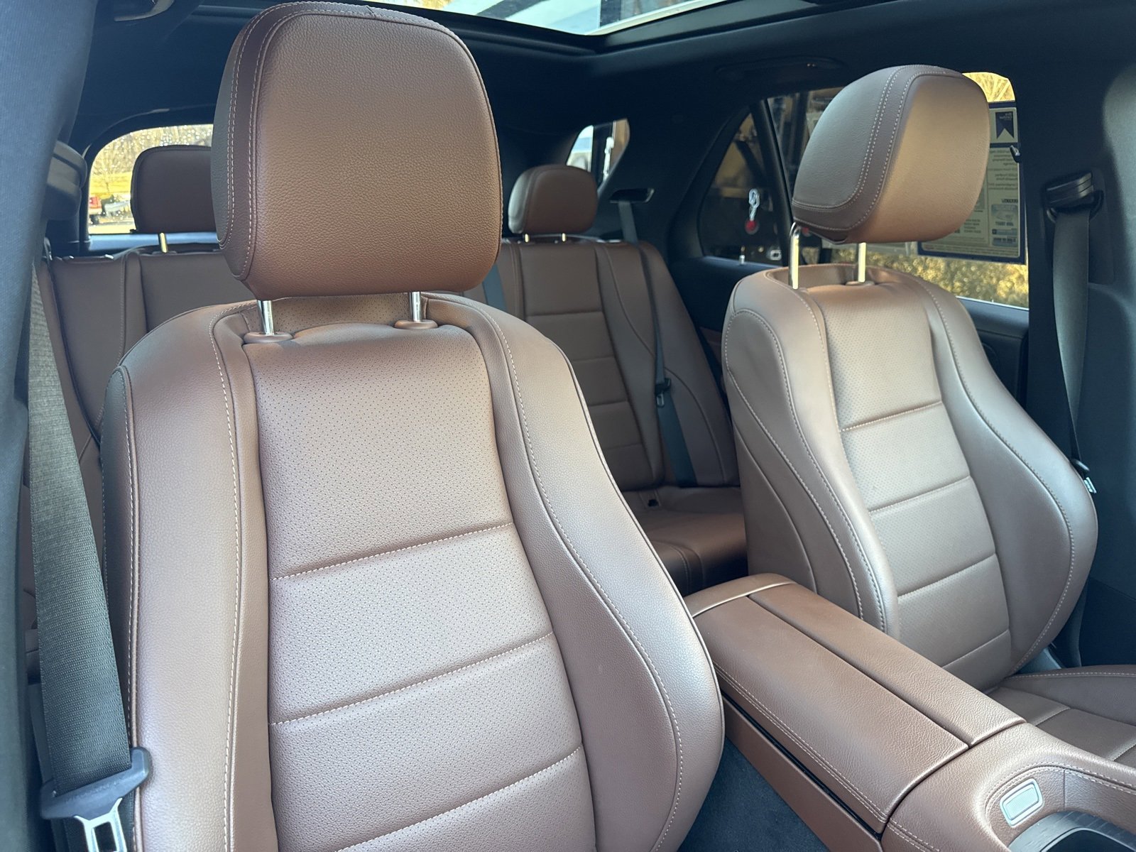 Used 2024 Mercedes-Benz GLE 350 4MATIC image 37