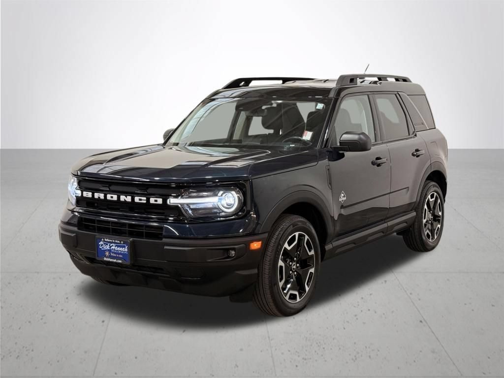 Certified 2023 Ford Bronco Sport Outer Banks AWD/4WD image 2