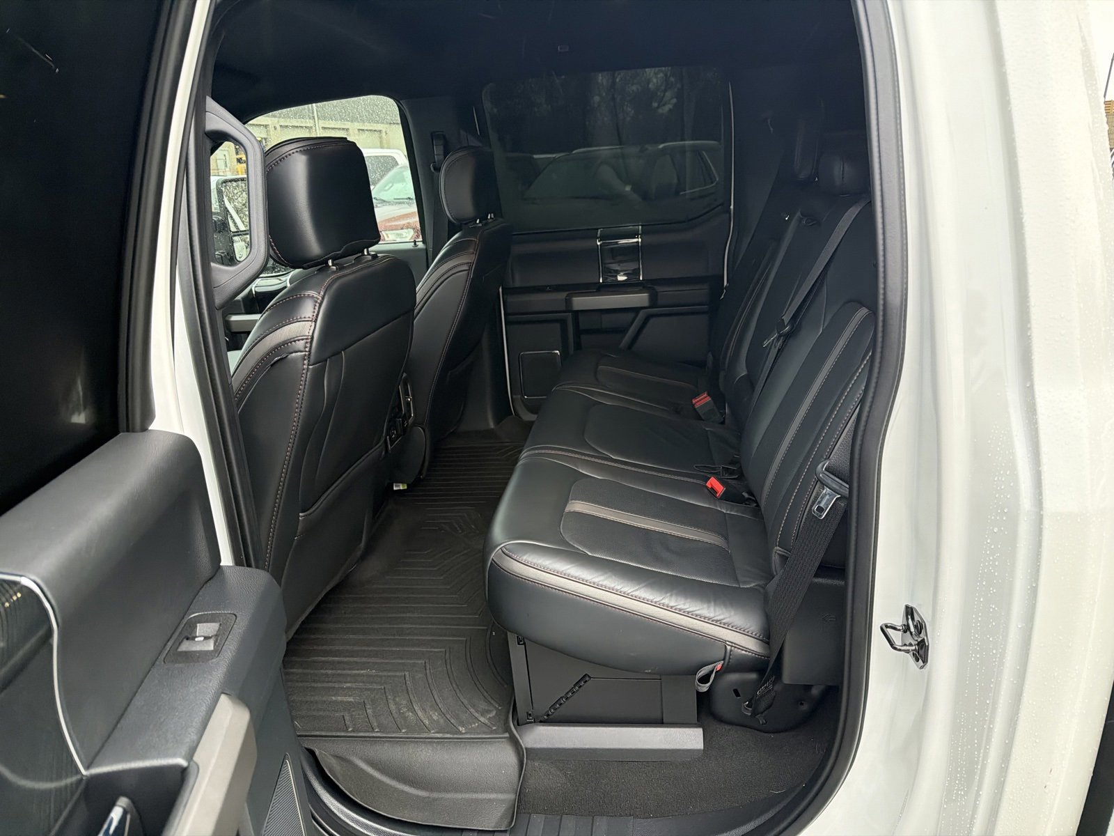 Certified 2022 Ford F350 Platinum w/ Tremor Off-Road Package image 12