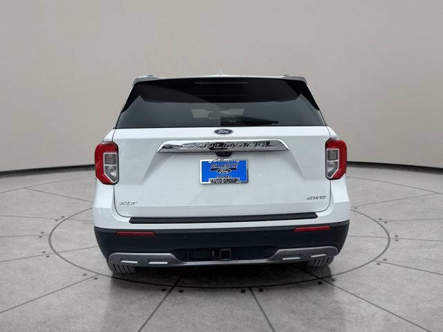 Certified 2023 Ford Explorer XLT w/ Equipment Group 202A AWD/4WD image 4