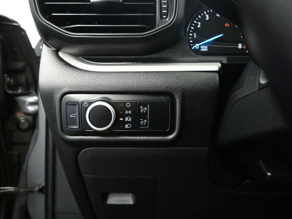 Certified 2023 Ford Explorer XLT image 38