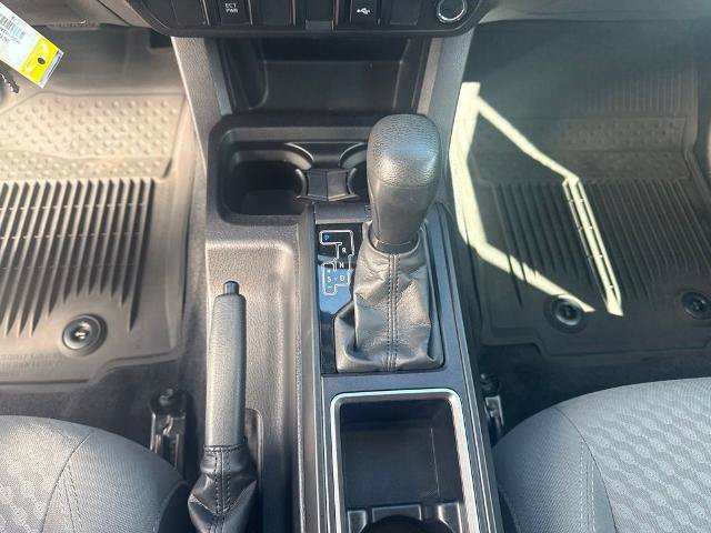 Used 2022 Toyota Tacoma SR RWD image 21