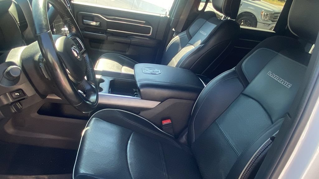 Used 2022 RAM 3500 Laramie AWD/4WD image 16
