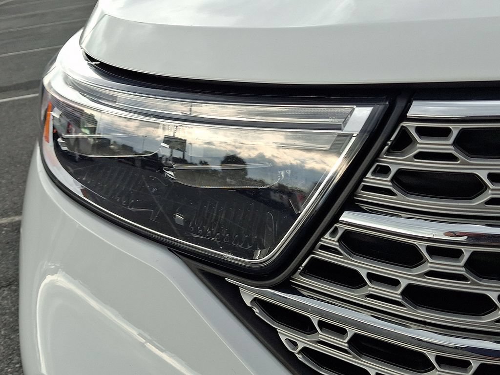 Certified 2023 Ford Explorer Limited AWD/4WD image 9