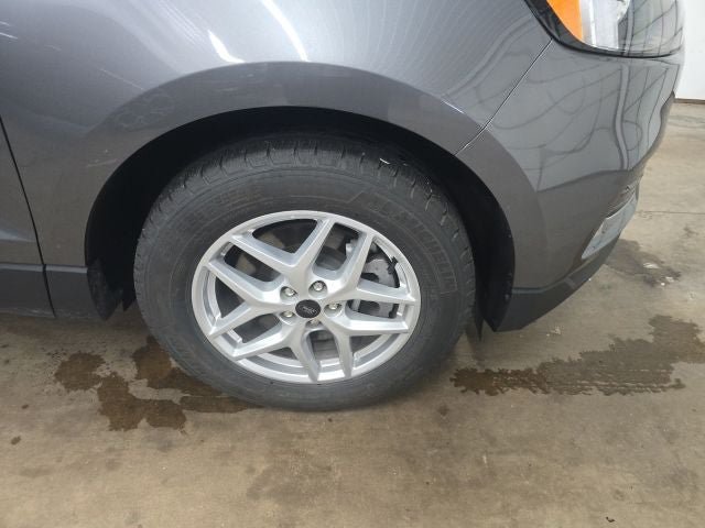 Certified 2024 Ford Edge SEL w/ Convenience Package AWD/4WD image 2
