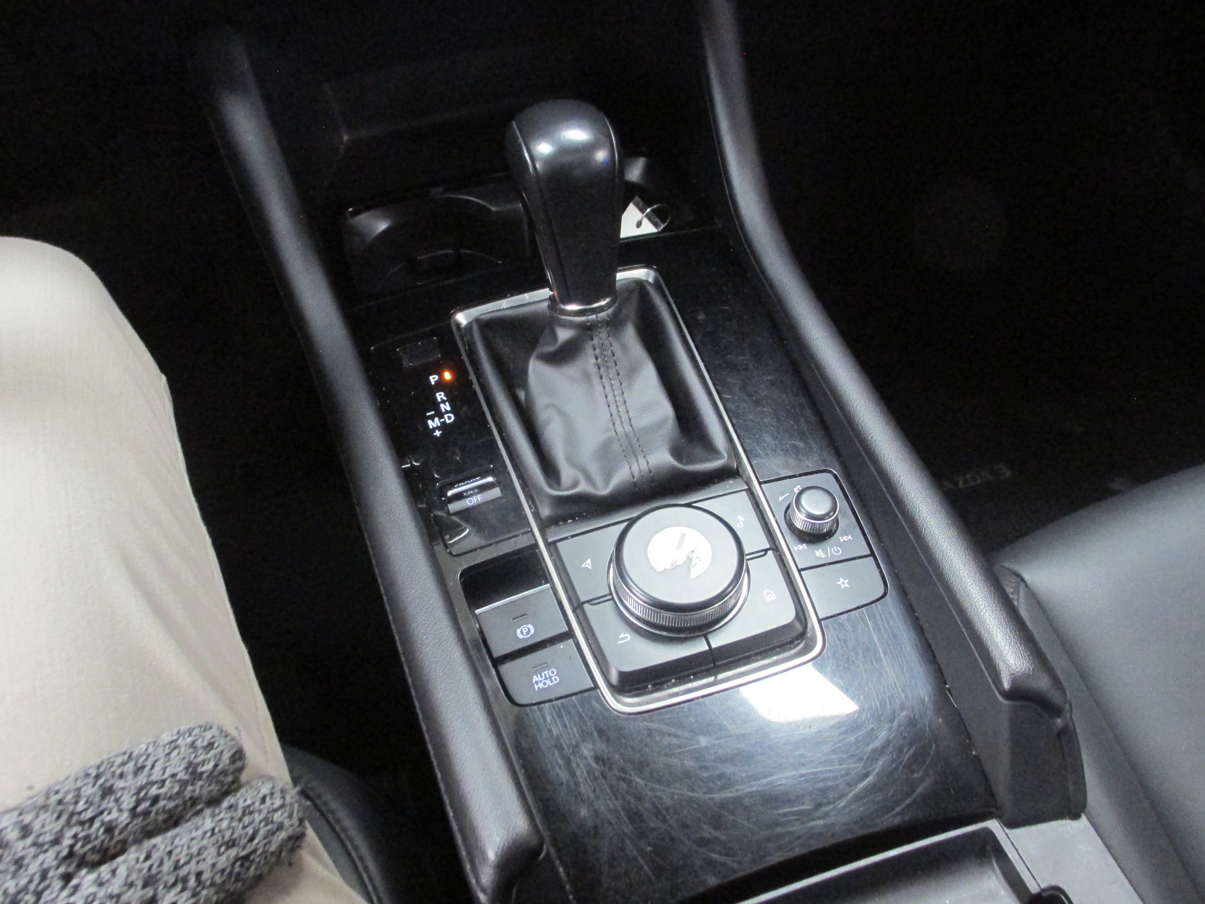 Used 2024 MAZDA MAZDA3 s image 37