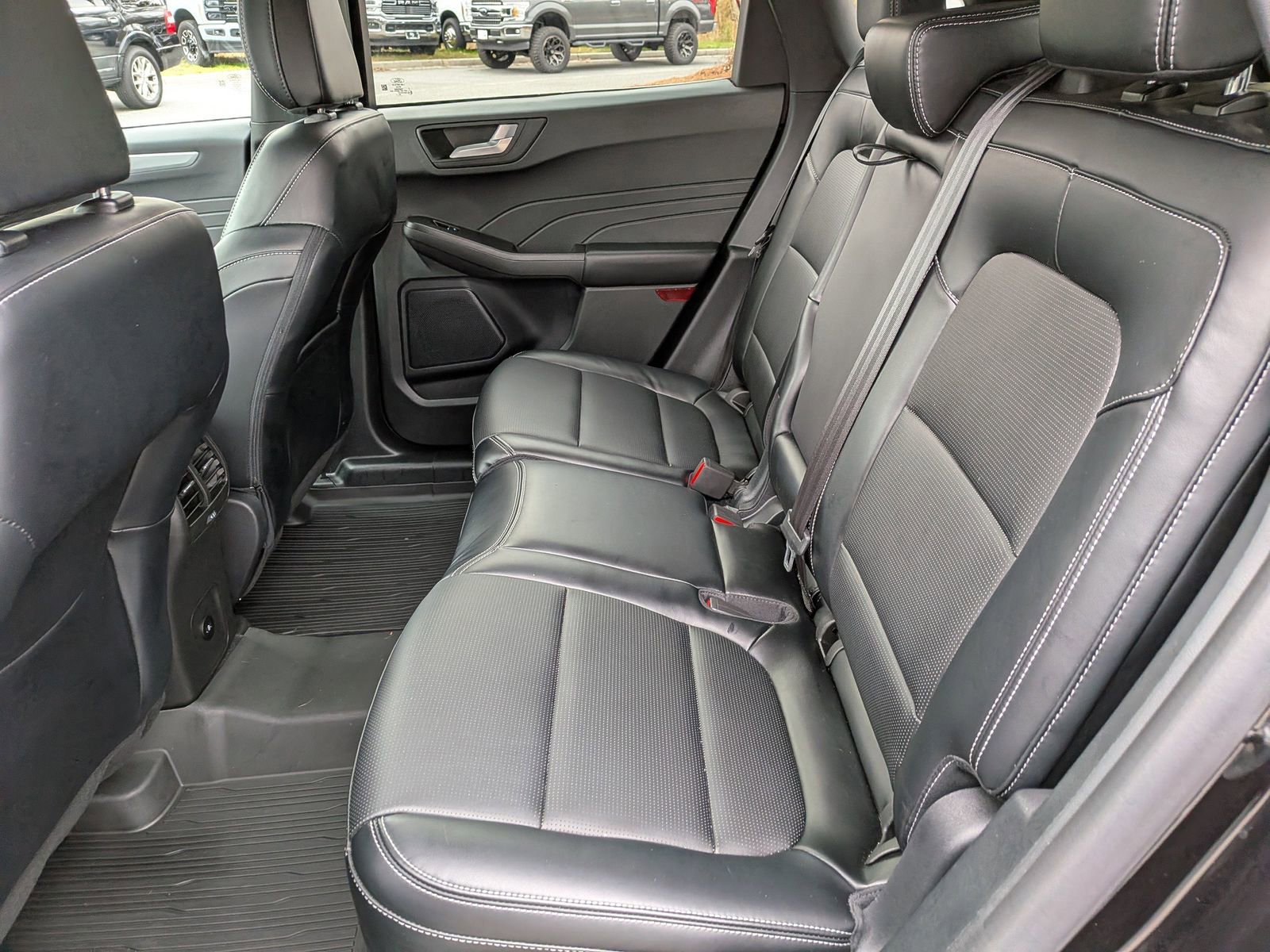 Certified 2025 Ford Escape Platinum image 16