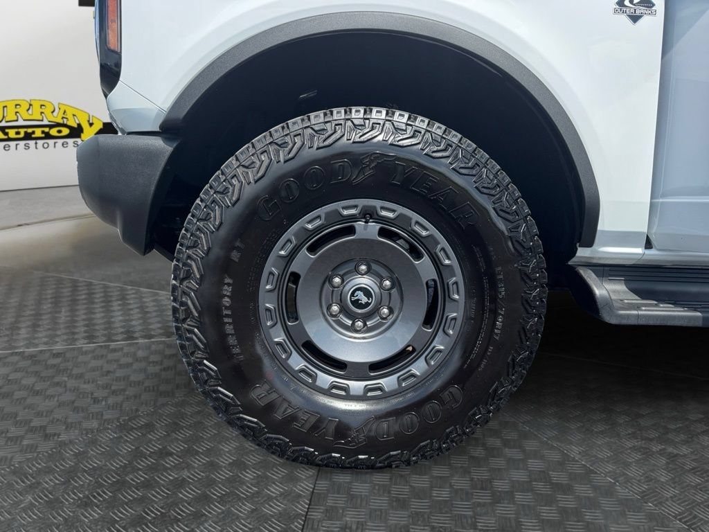 Certified 2025 Ford Bronco Outer Banks w/ Sasquatch Package AWD/4WD image 13
