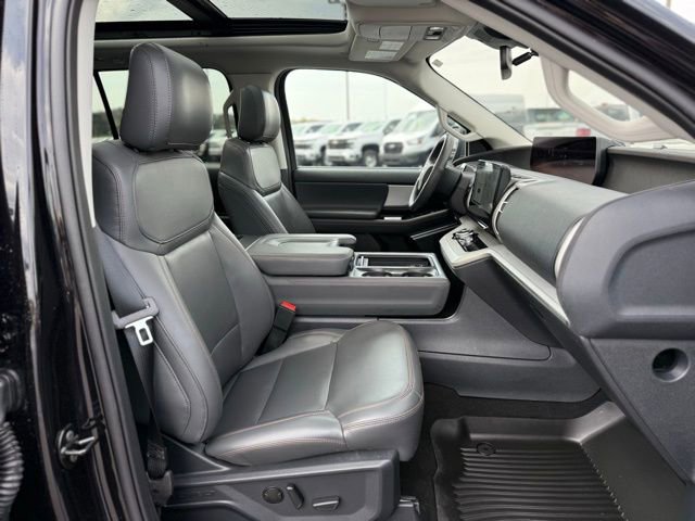 Certified 2025 Ford Expedition Active AWD/4WD image 16