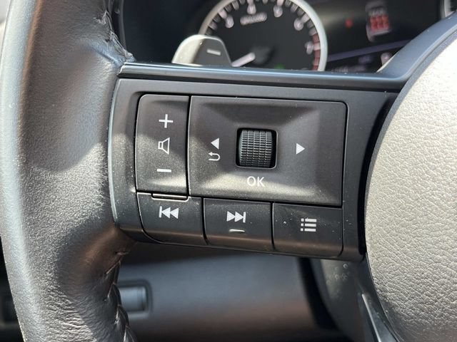 Used 2024 Nissan Pathfinder SV AWD/4WD image 35