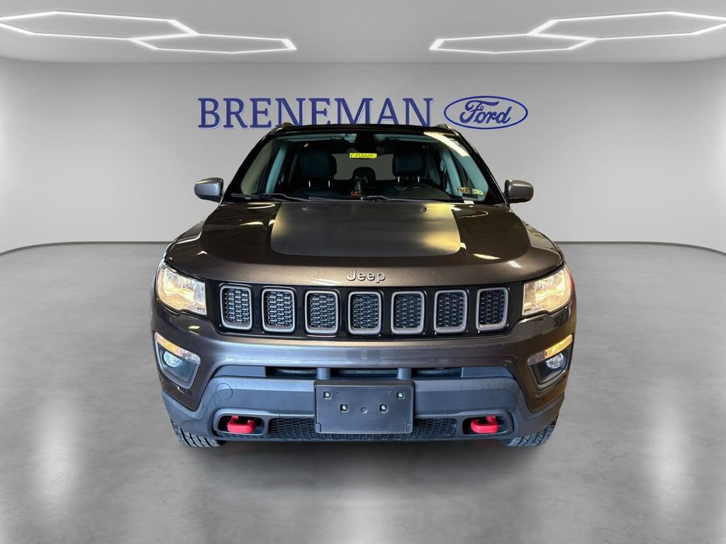 Used 2018 Jeep Compass Trailhawk AWD/4WD image 2