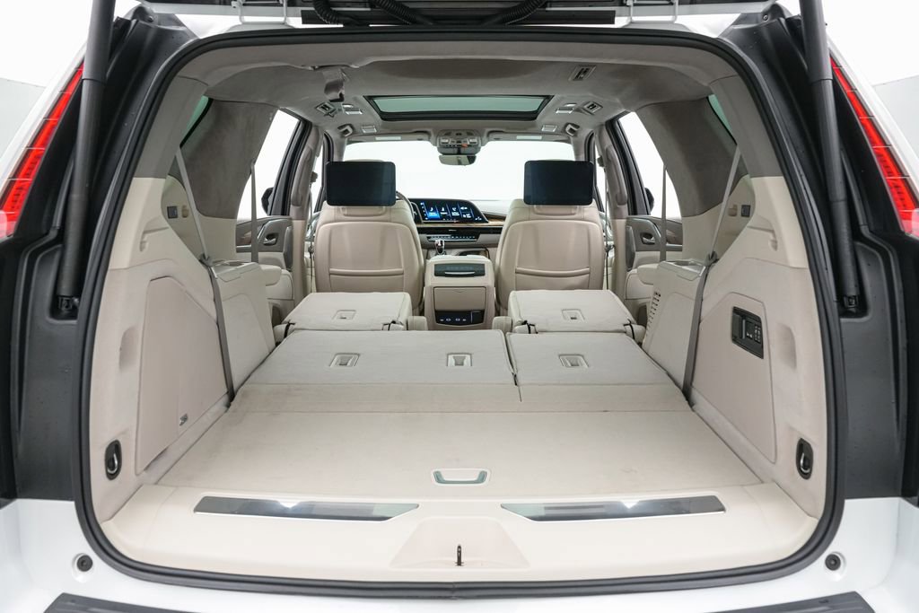 Used 2023 Cadillac Escalade Sport Platinum AWD/4WD image 29