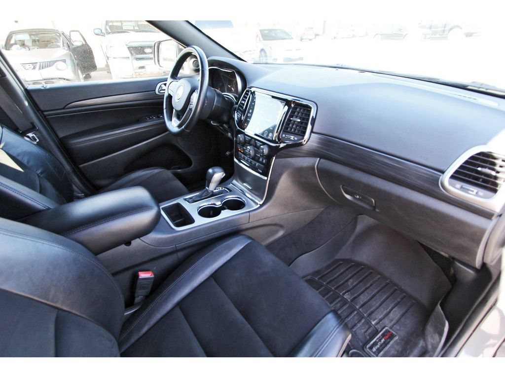 Used 2022 Jeep Grand Cherokee Laredo X RWD image 27