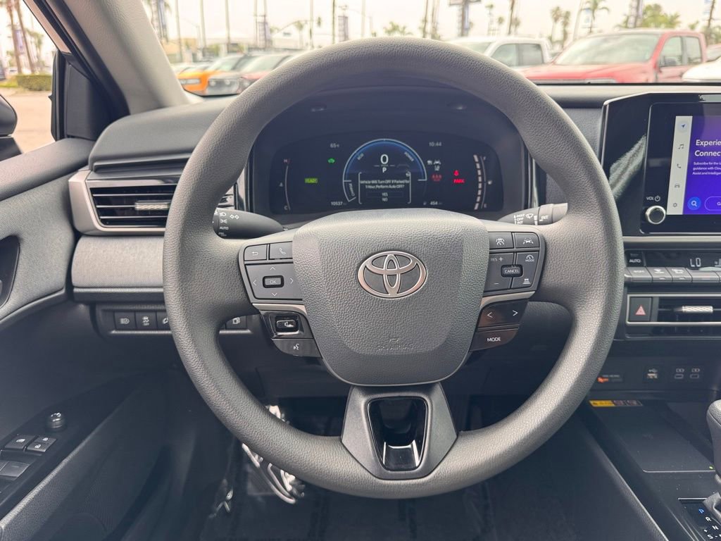 Used 2025 Toyota Camry LE FWD image 20