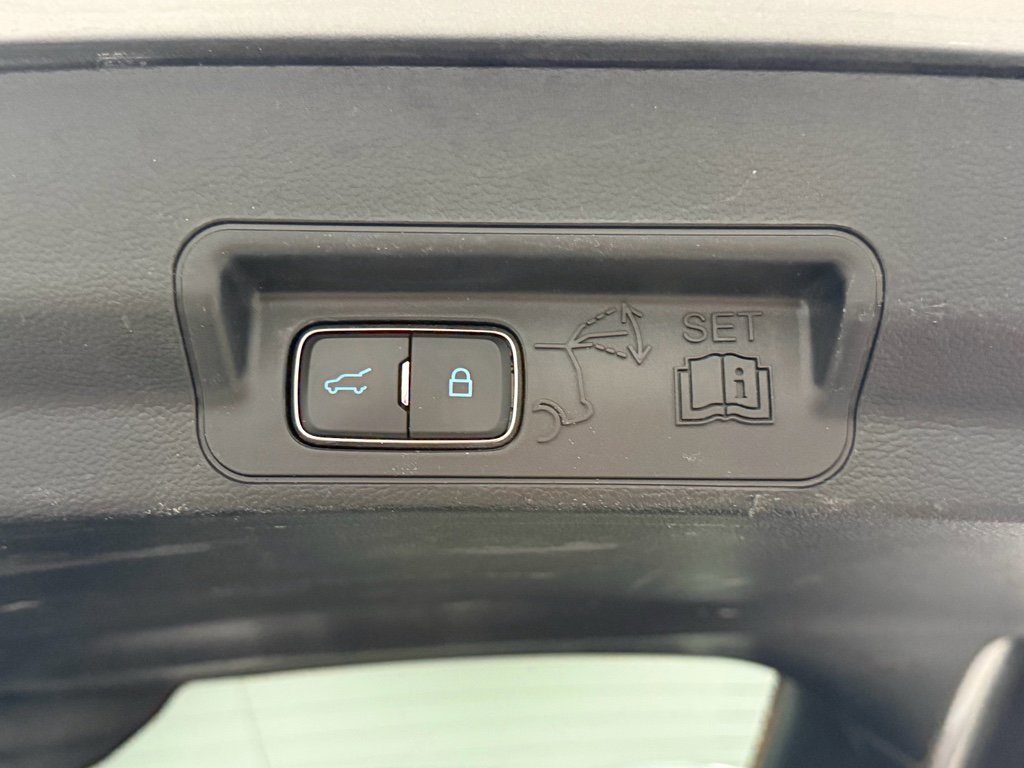 Certified 2024 Ford Explorer Limited image 35