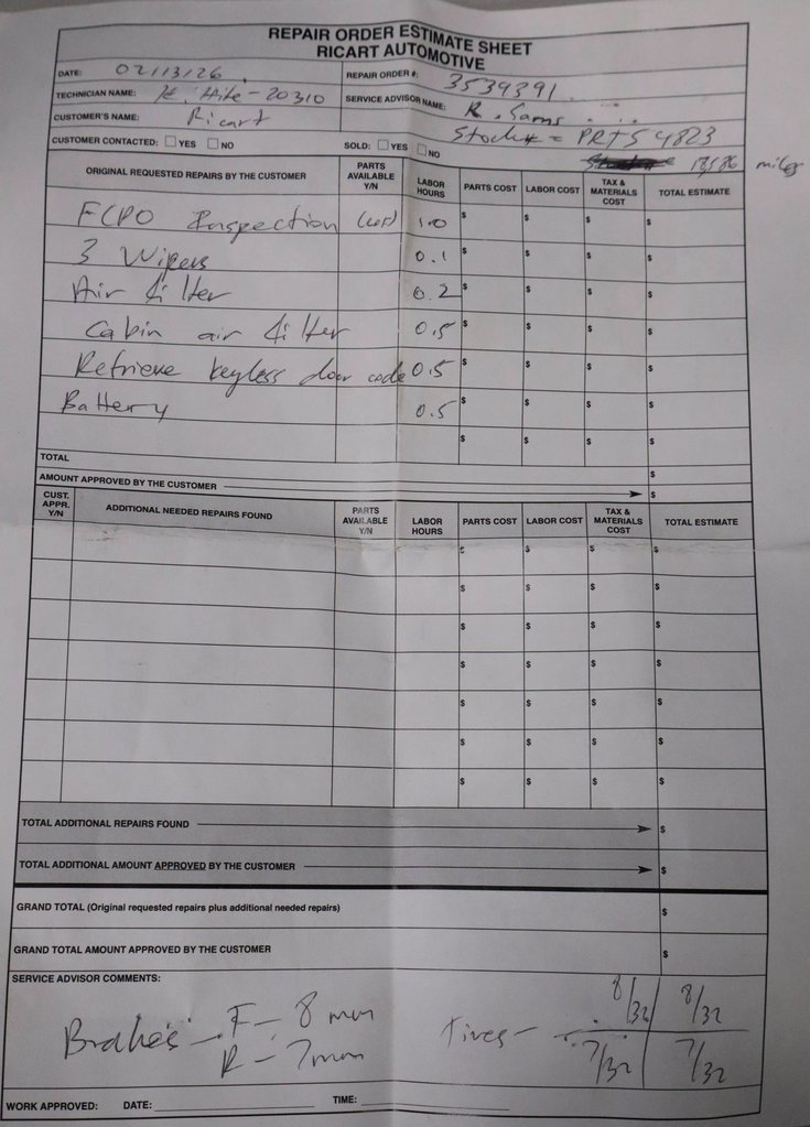 Certified 2023 Ford Explorer XLT w/ Equipment Group 202A image 12