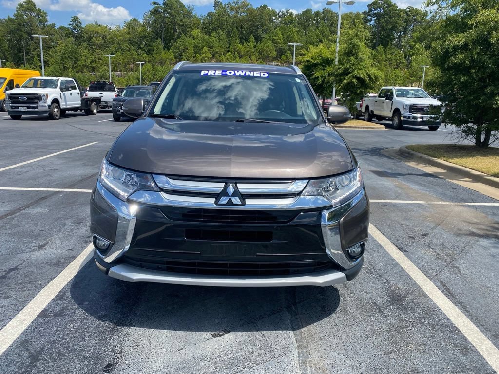 Used 2018 Mitsubishi Outlander SE FWD image 2