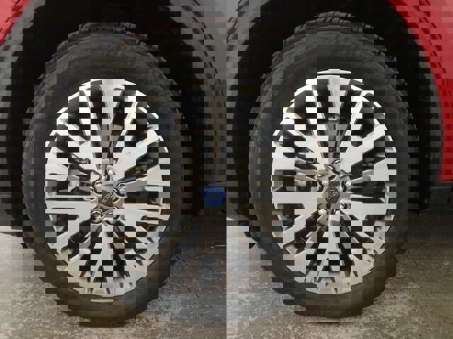 Certified 2022 Ford Escape Titanium w/ Class II Trailer Tow Package image 29