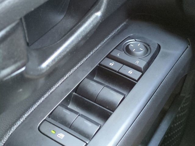 Used 2025 Toyota Tacoma SR5 AWD/4WD image 22