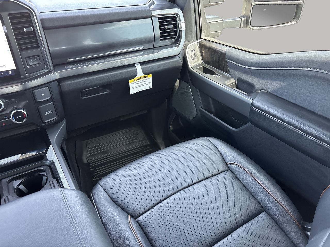 Certified 2025 Ford F450 Lariat image 21