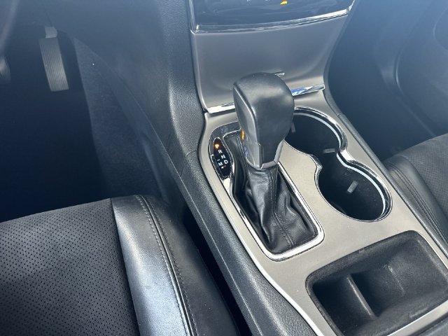 Used 2020 Jeep Grand Cherokee Altitude AWD/4WD image 21