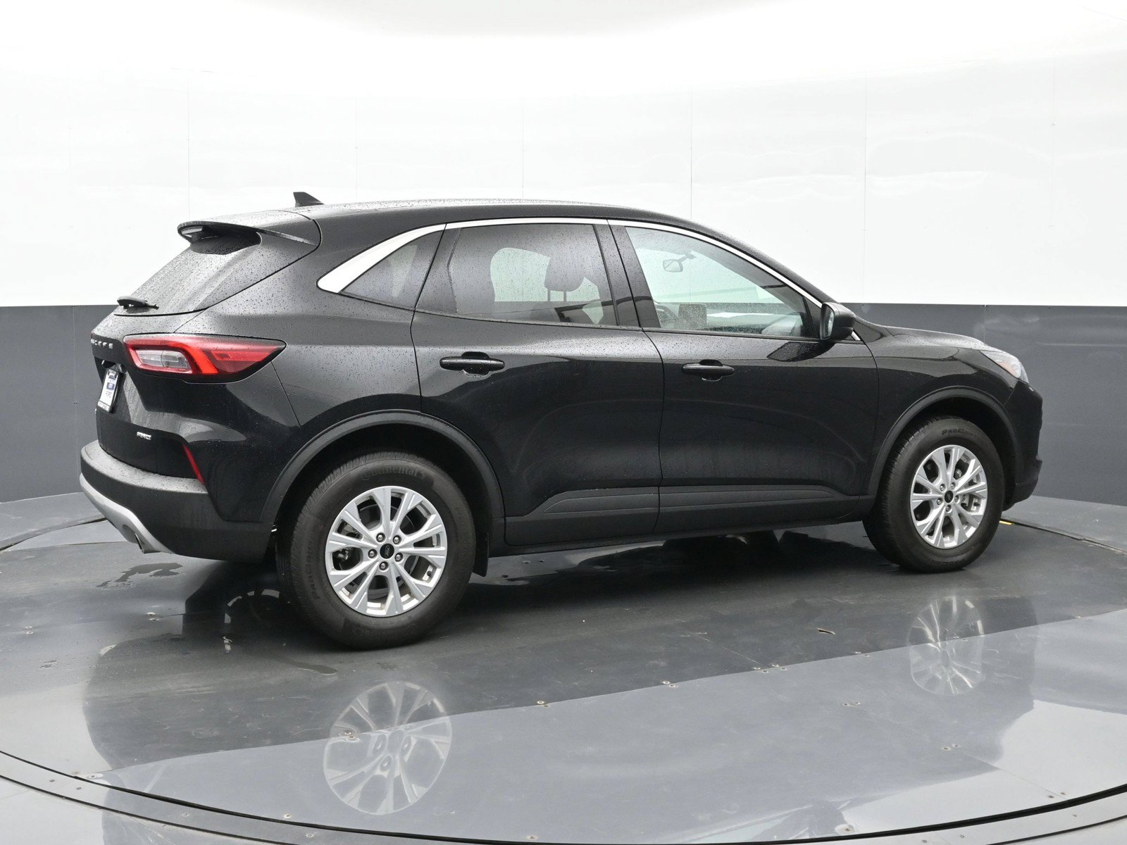 Certified 2024 Ford Escape Active AWD/4WD image 28