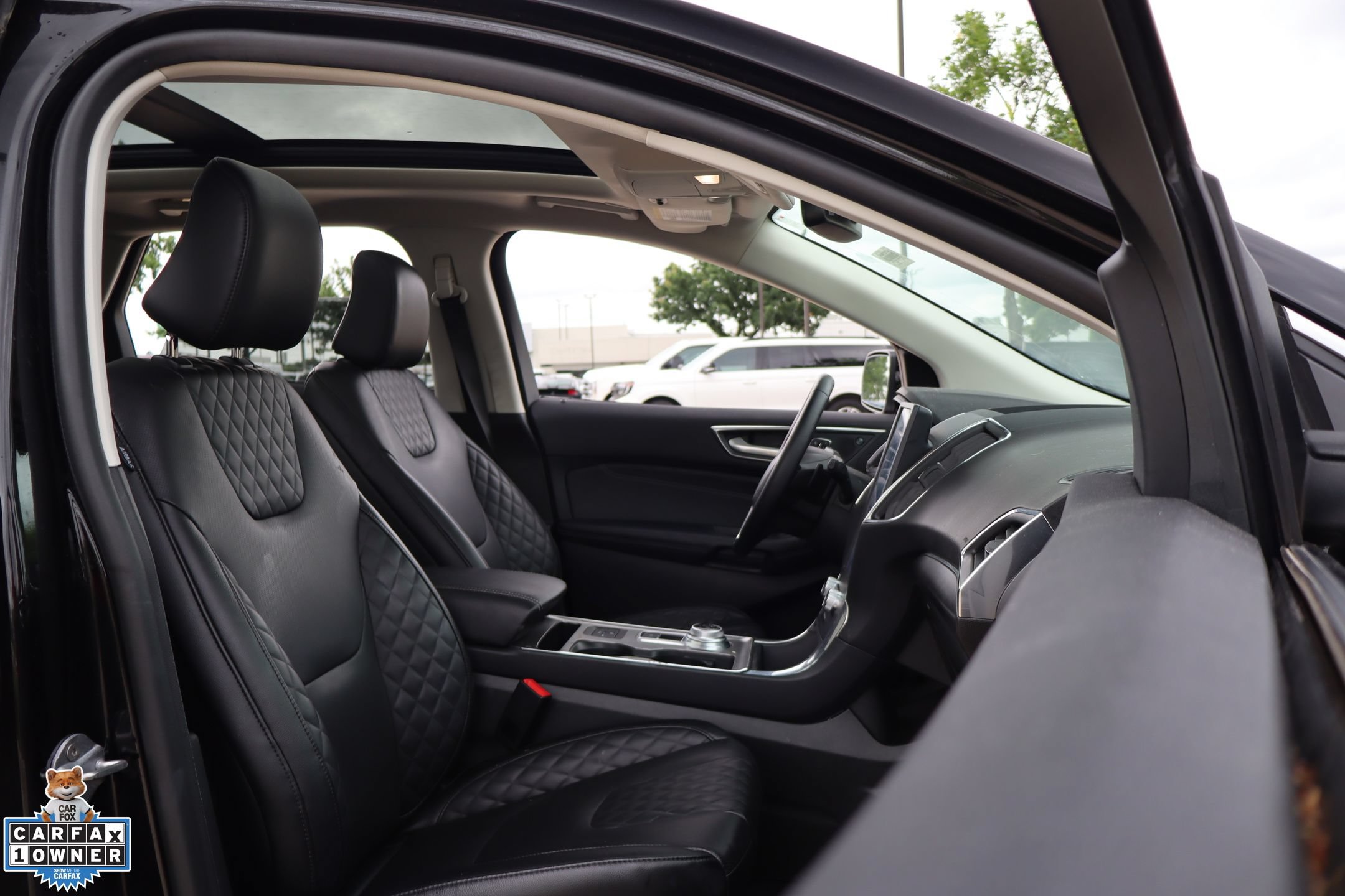 Certified 2024 Ford Edge Titanium w/ Equipment Group 301A AWD/4WD image 30