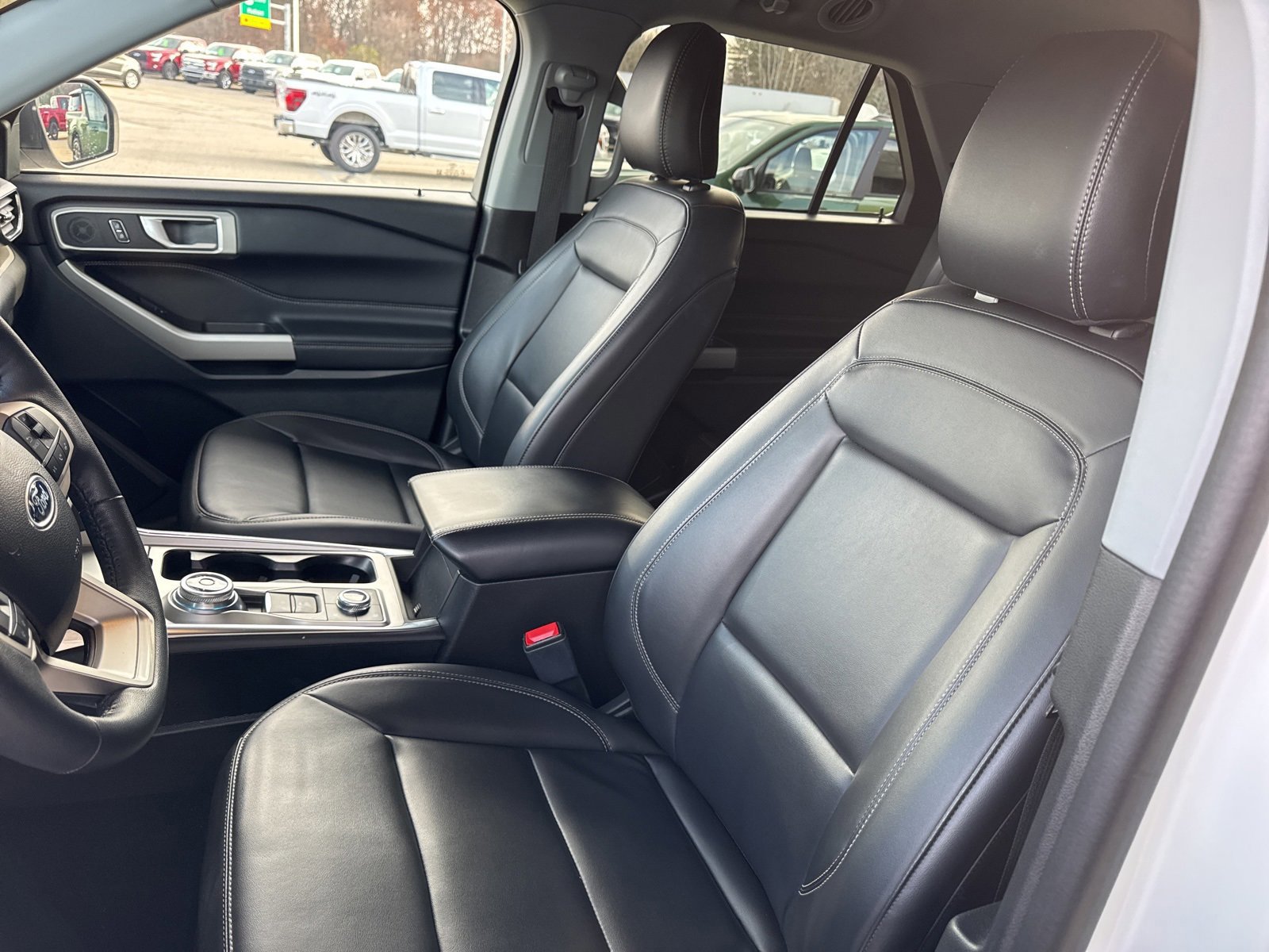 Certified 2023 Ford Explorer XLT w/ Equipment Group 202A image 24