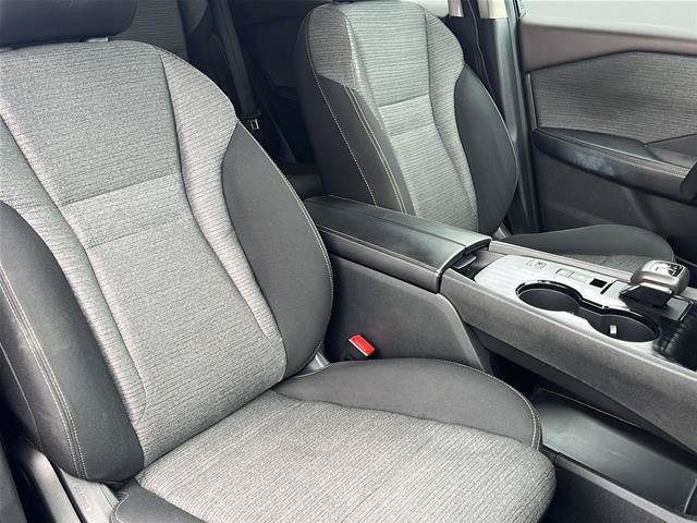 Used 2022 Nissan Rogue S FWD image 14