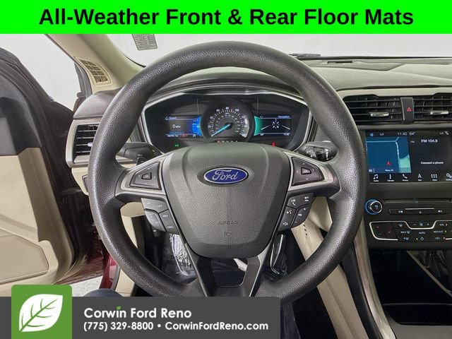 Certified 2017 Ford Fusion SE w/ Fusion SE Technology Package FWD image 11