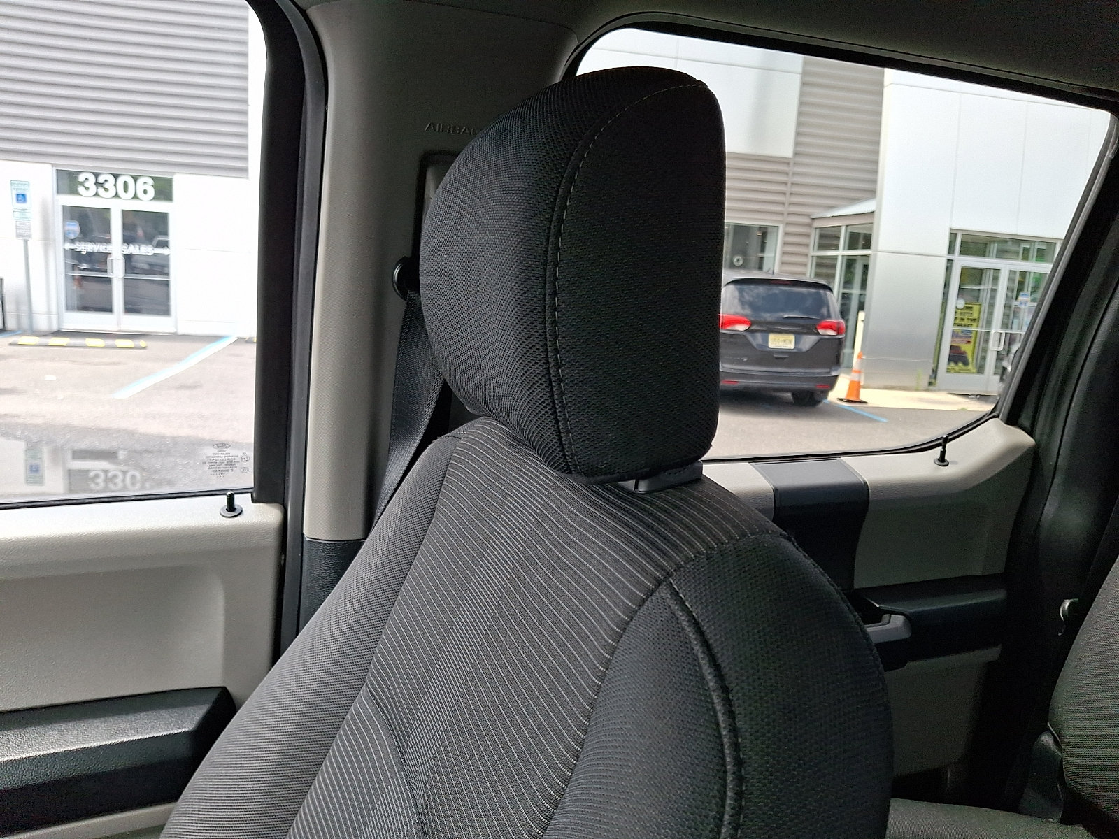 Certified 2019 Ford F150 XL w/ Equipment Group 101A Mid AWD/4WD image 17