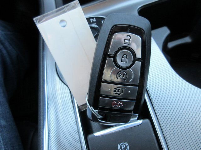 Certified 2022 Ford Edge SEL w/ Convenience Package image 19