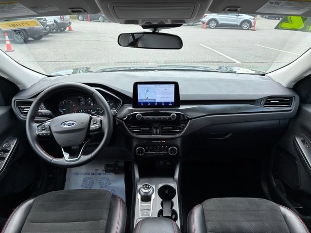 Certified 2022 Ford Escape SEL w/ SEL Stealth AWD Package image 15