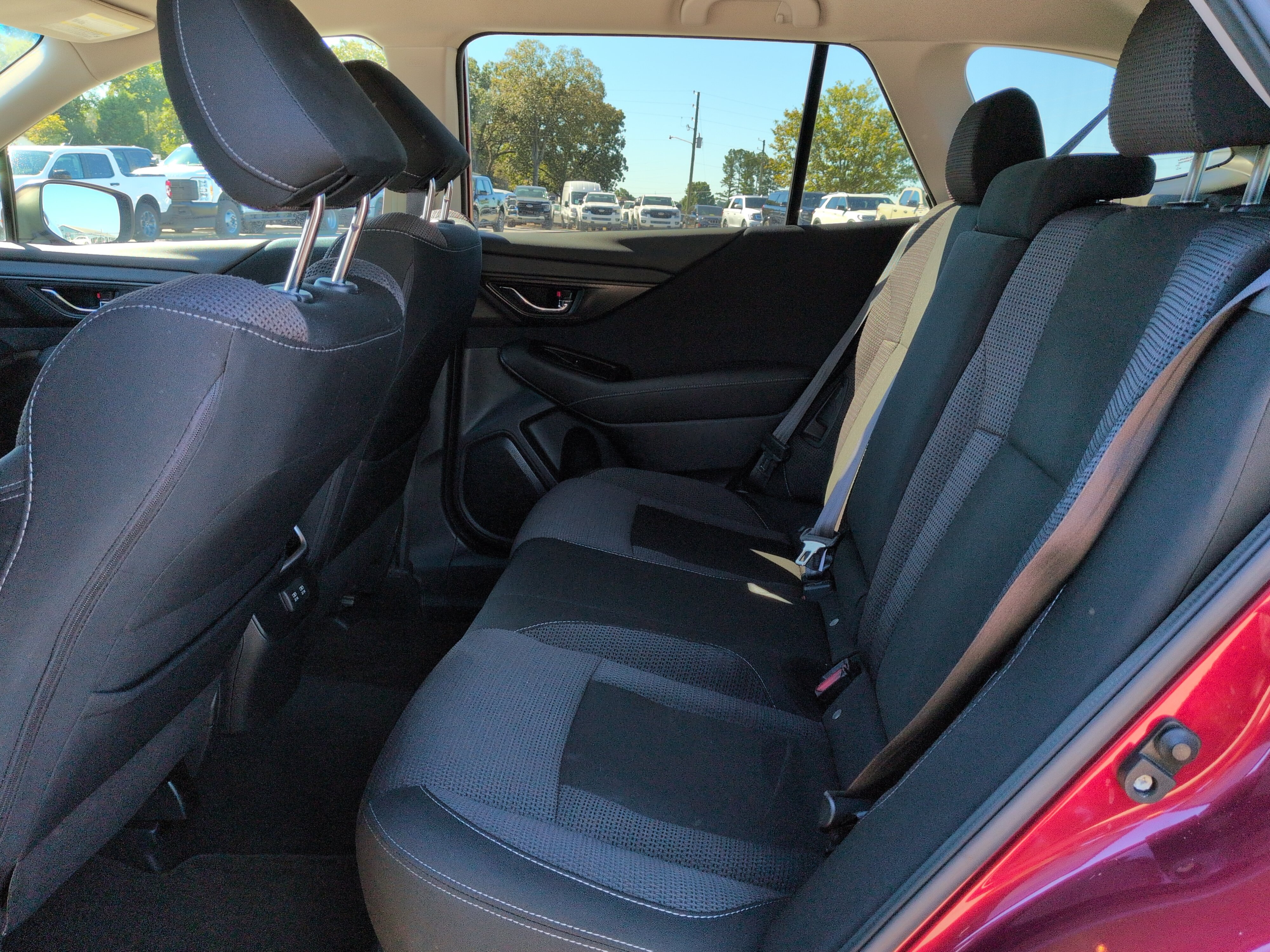 Used 2022 Subaru Outback Premium AWD/4WD image 12