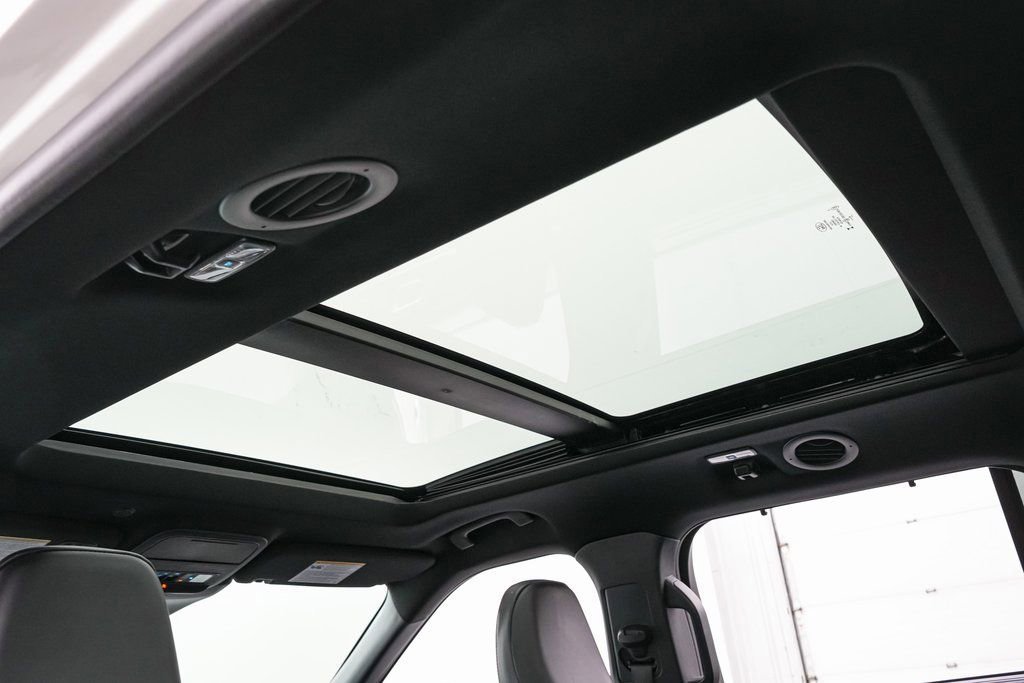 Certified 2025 Ford Explorer ST image 23