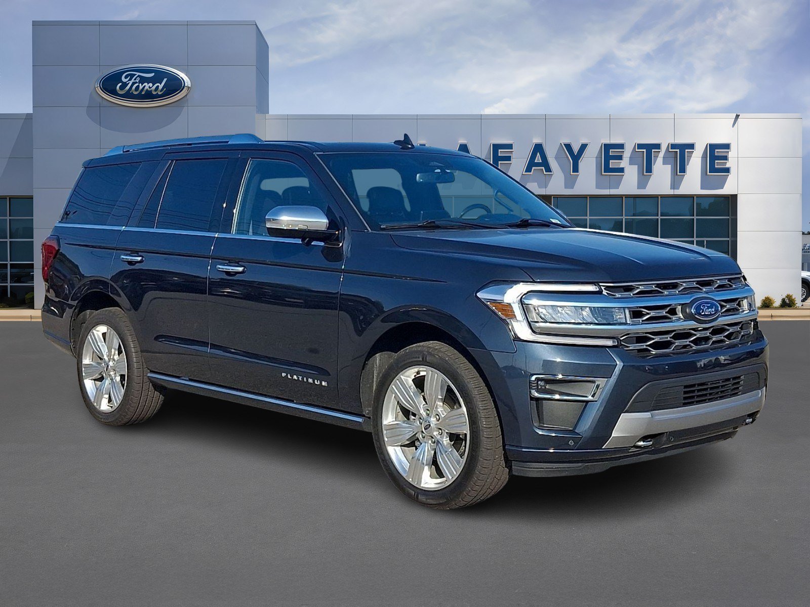 Certified 2023 Ford Expedition Platinum AWD/4WD image 1
