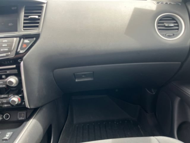 Used 2019 Nissan Pathfinder SV w/ SV All Weather Package AWD/4WD image 23
