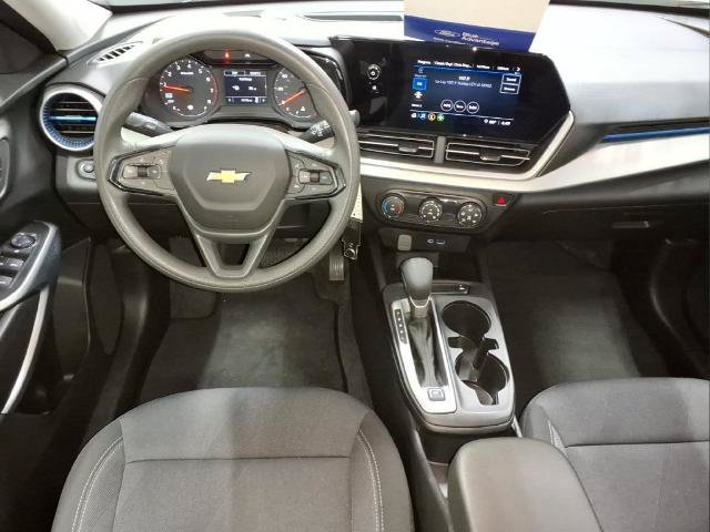 Used 2026 Chevrolet Trax LS FWD image 7