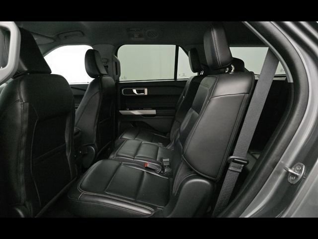 Certified 2024 Ford Explorer XLT w/ Equipment Group 202A AWD/4WD image 6
