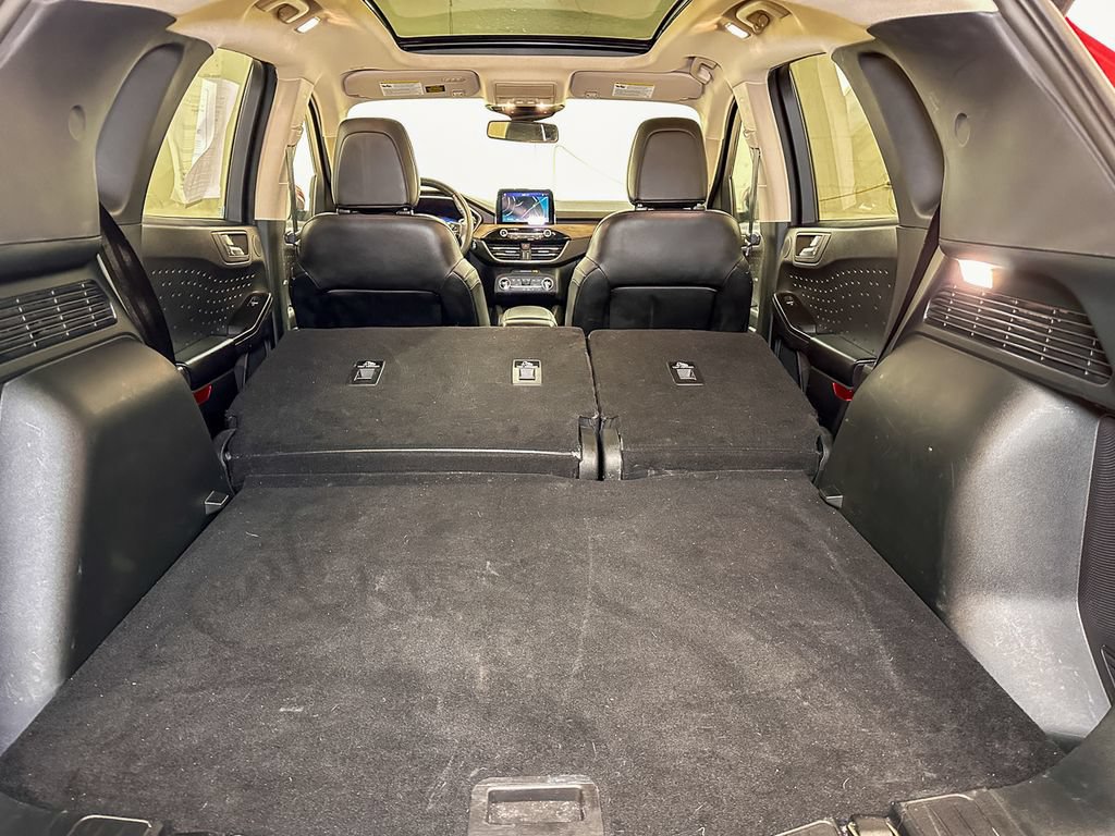 Certified 2020 Ford Escape Titanium AWD/4WD image 23