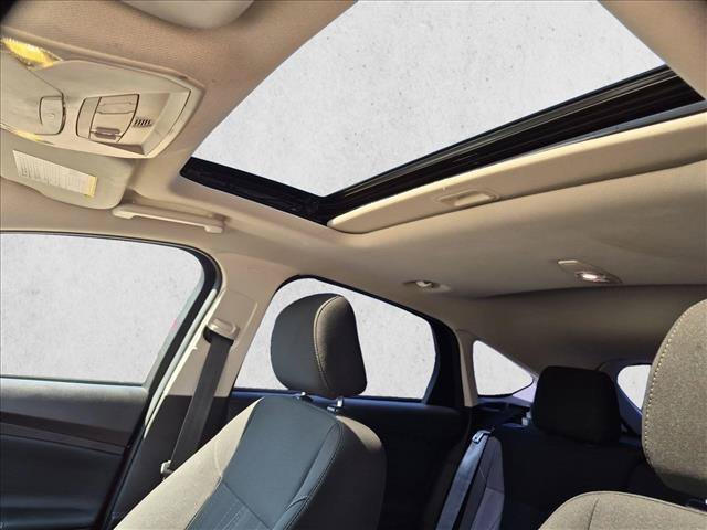 Certified 2017 Ford Focus SEL FWD image 16