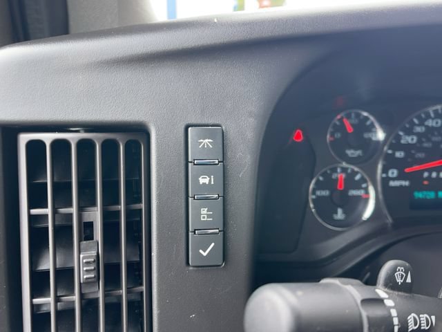 Used 2022 Chevrolet Express 2500 w/ Driver Convenience Package RWD image 22