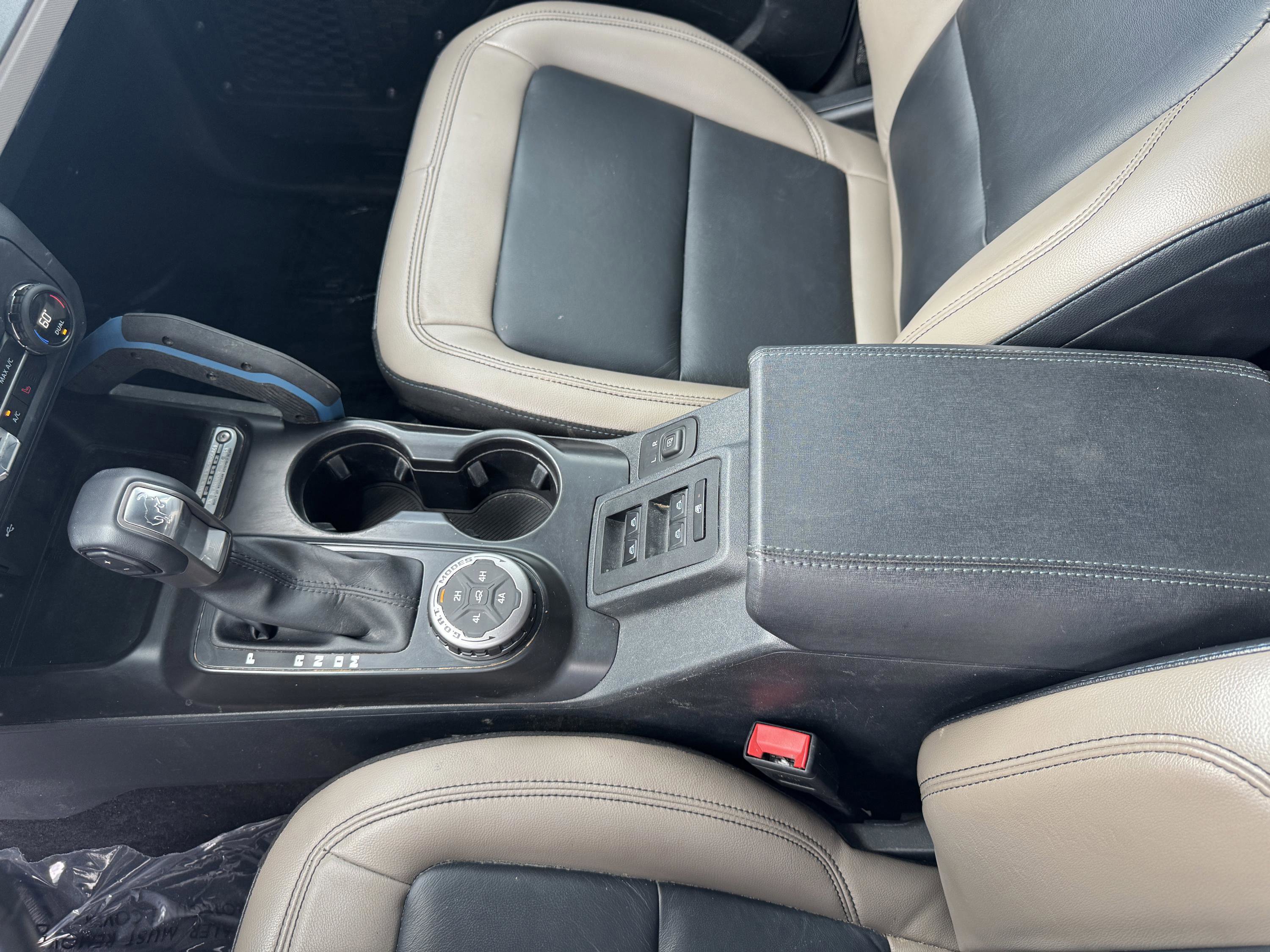 Certified 2024 Ford Bronco Wildtrak image 22