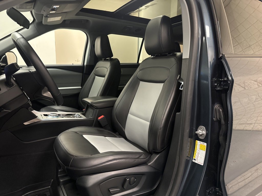 Certified 2023 Ford Explorer XLT w/ Equipment Group 202A image 22
