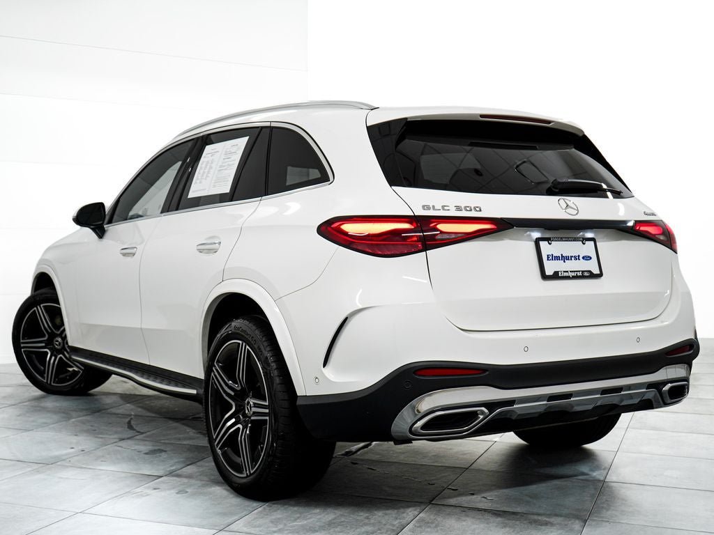 Used 2024 Mercedes-Benz GLC 300 4MATIC w/ AMG Line image 5
