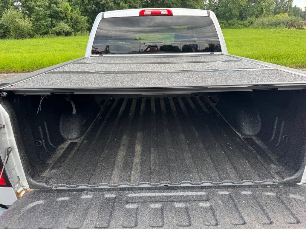 Used 2017 Chevrolet Silverado 1500 LT w/ All Star Edition AWD/4WD image 38