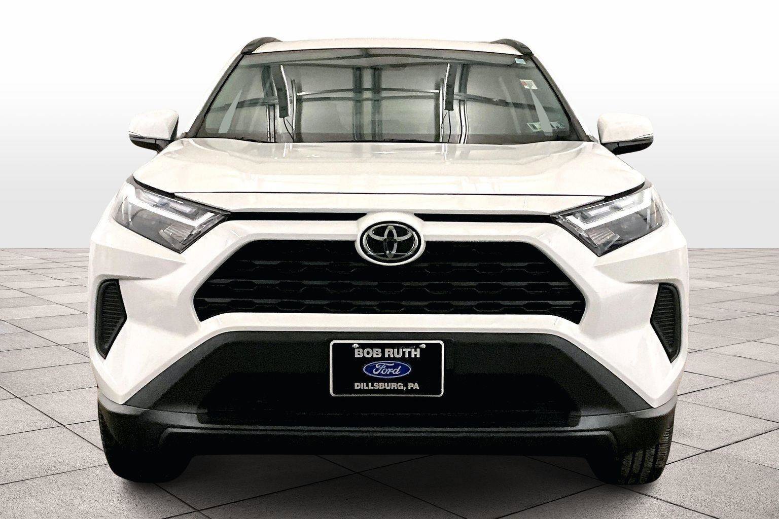 Used 2023 Toyota RAV4 XLE image 6